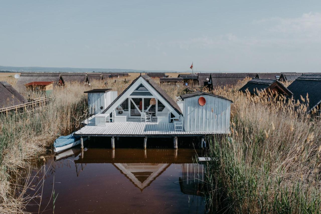 Seehuette Neusiedlersee - Strandhaus, Elektroboot Inklusive Rust Buitenkant foto